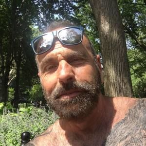 Meet your Posher, Carson